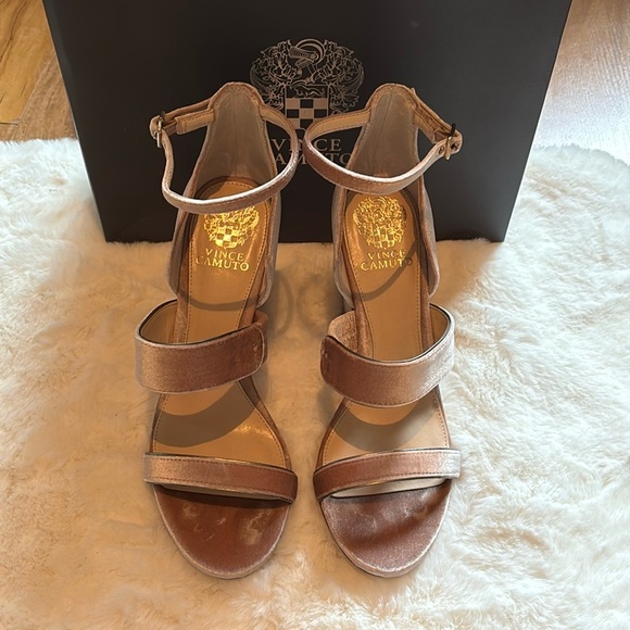 👠Vince Camuto High Heel Sandals - Picture 1 of 14